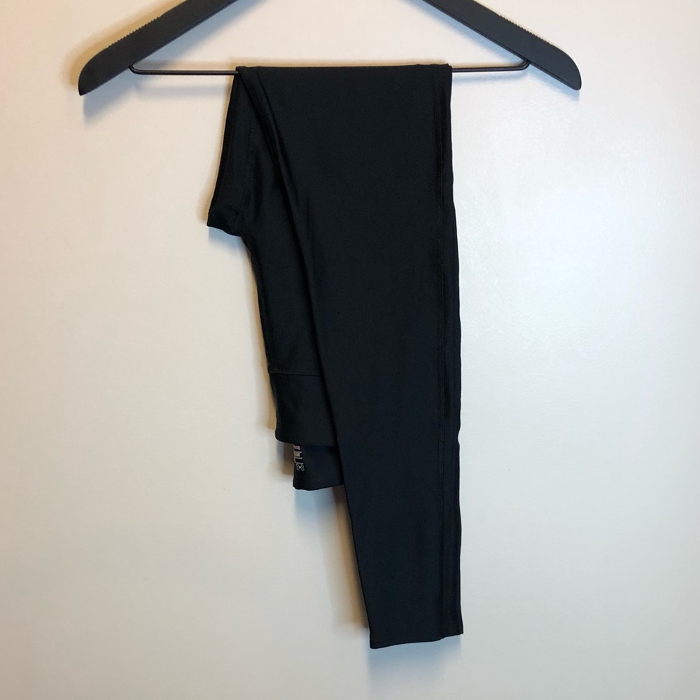 Nwot Under Armour Basic Compression Leggings - image 2